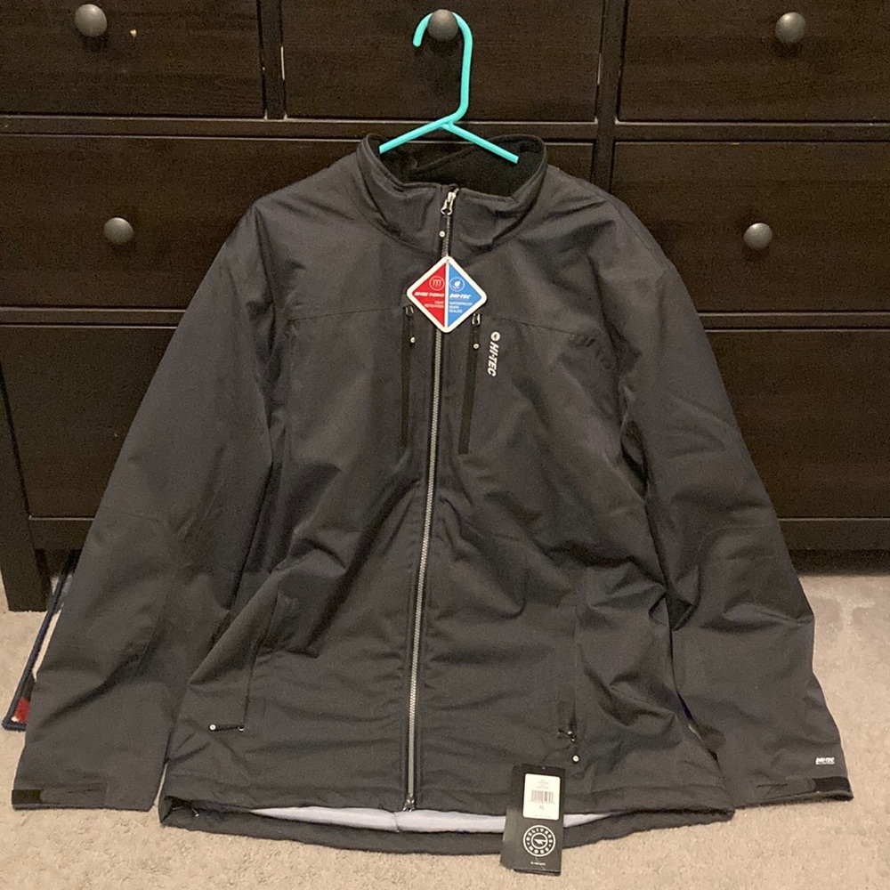 Hi-Tec Winter Jacket with detachable hood Brand New with Tags Size XL
